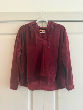 Lou & Grey Velour Pullover